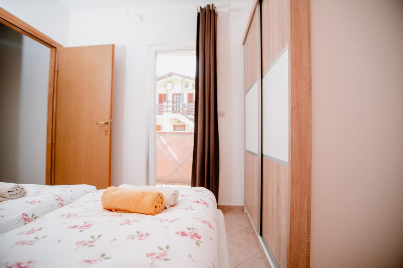 Apartmens Leona Apartment คาร์โลบัก ภายนอก รูปภาพ