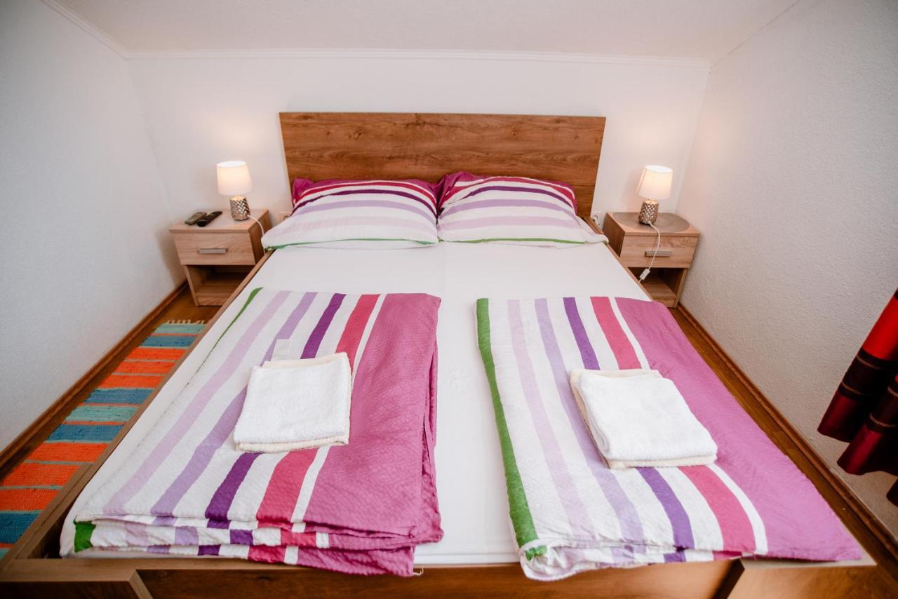 Apartmens Leona Apartment คาร์โลบัก ภายนอก รูปภาพ