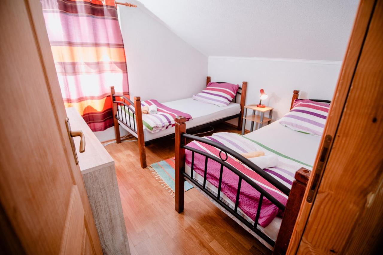 Apartmens Leona Apartment คาร์โลบัก ภายนอก รูปภาพ