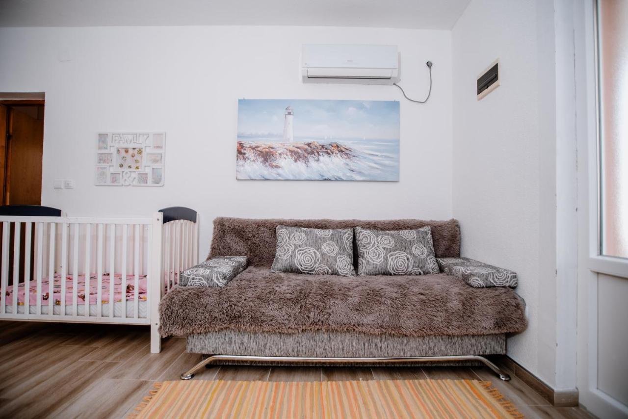 Apartmens Leona Apartment คาร์โลบัก ภายนอก รูปภาพ