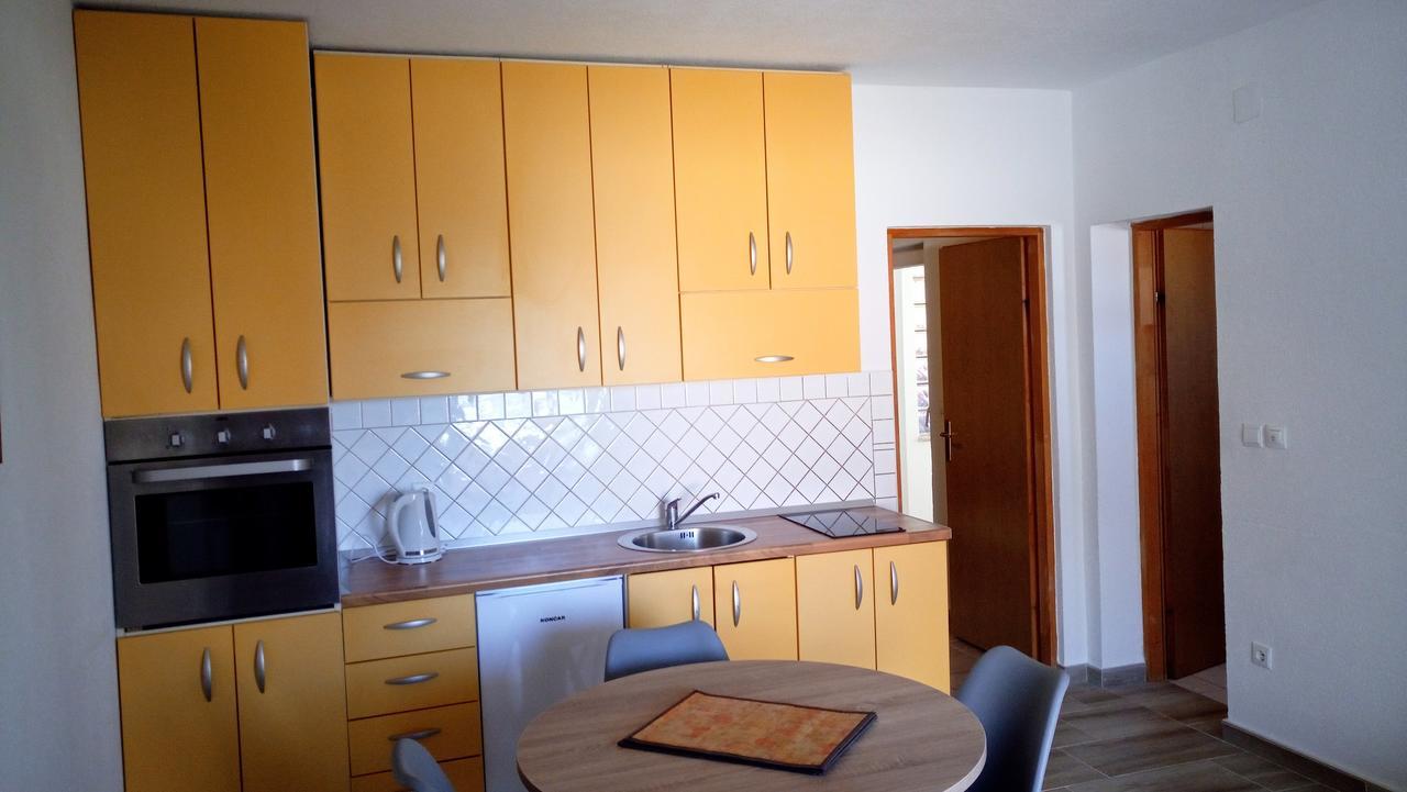 Apartmens Leona Apartment คาร์โลบัก ภายนอก รูปภาพ
